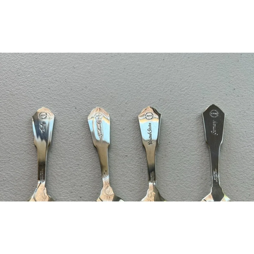 Vintage Set of 4 Avon Hospitality Spoons Collectibles Representing 4 Countries